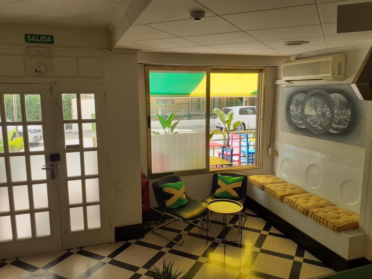 Hotel Clibomar Jamaica ガンディア エクステリア 写真